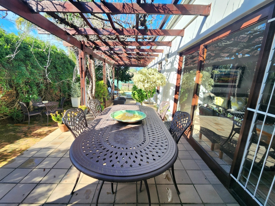 4 Bedroom Property for Sale in Panorama Western Cape